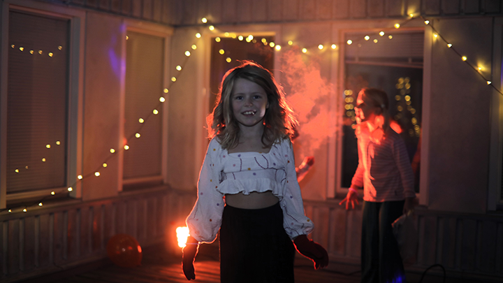 Flicka på disco