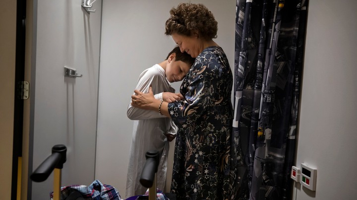 Oscars kamp mot skelettcancer, Osteosarkom, mamma Anna Eklund Tarantino, bilder av Paul Hansen f&ouml;r DN, PUBLICERAD 2020-02-20.
